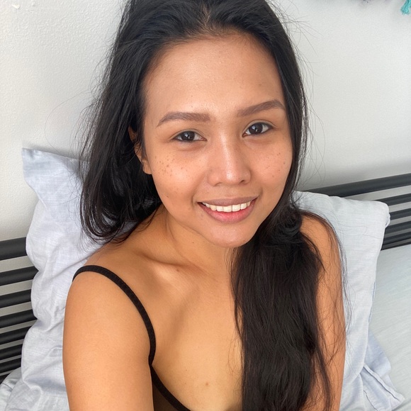 Meet your Posher, Paige - Picture 3 of 3